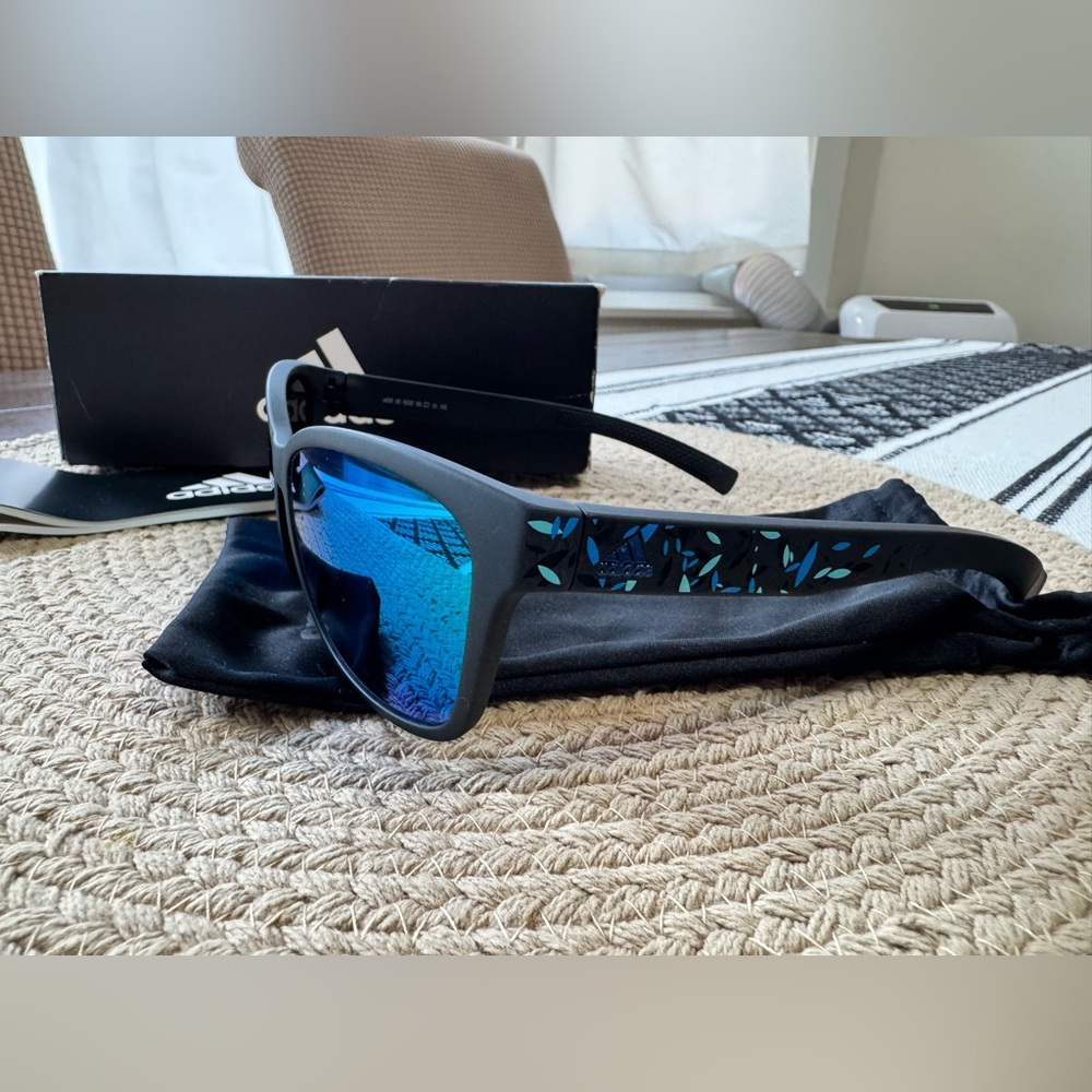 NWT Adidas Sport Sunglasses with blue mirrored lenses - Picture 2 of 7